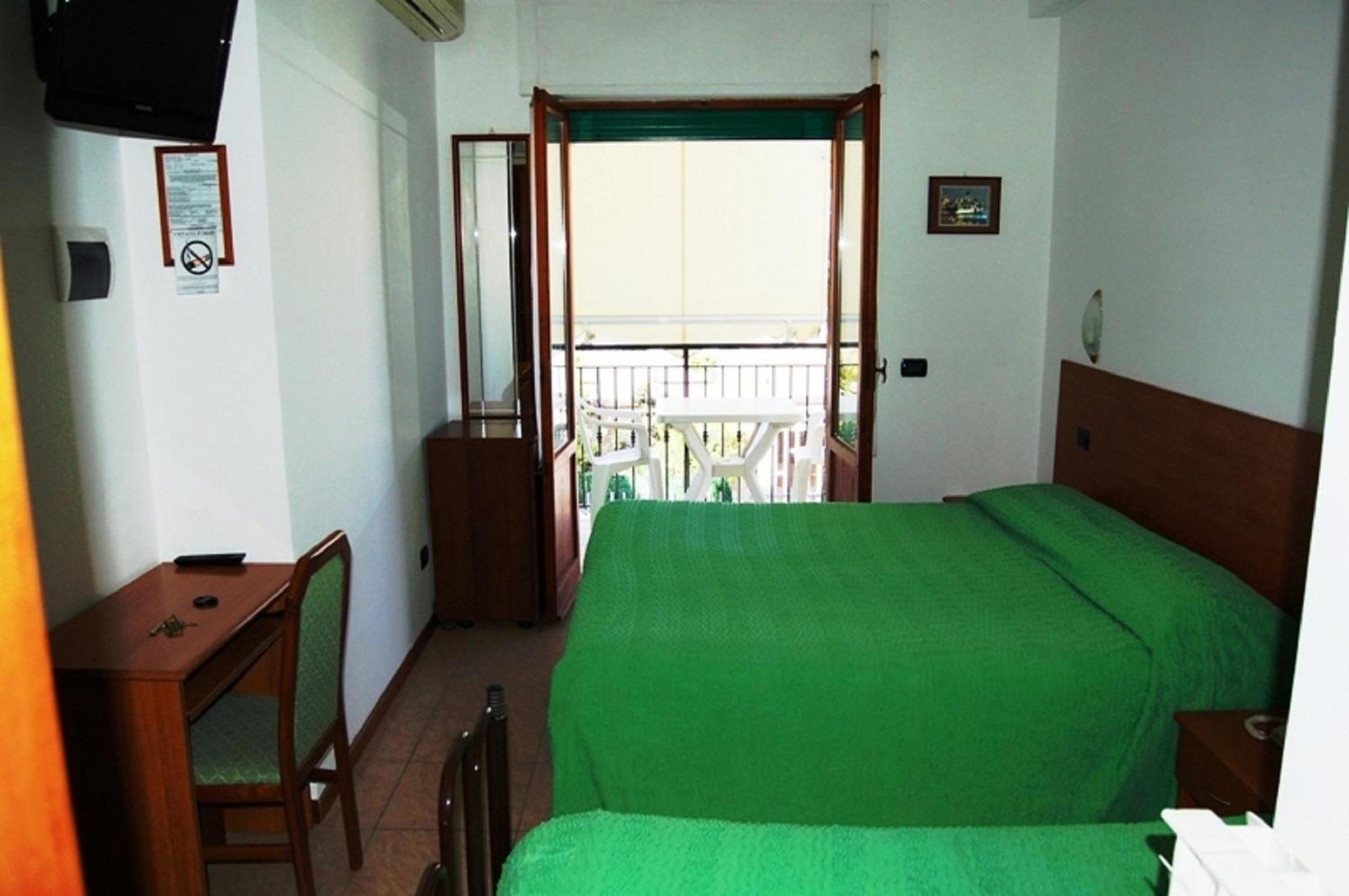 Hotel Ferrara San Benedetto del Tronto Zewnętrze zdjęcie