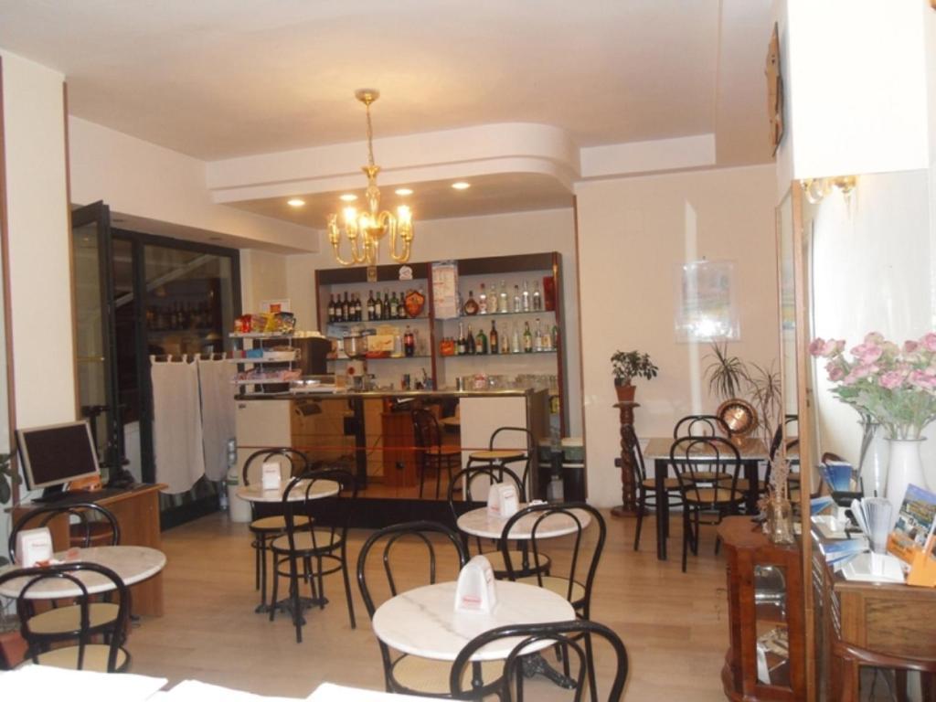 Hotel Ferrara San Benedetto del Tronto Zewnętrze zdjęcie